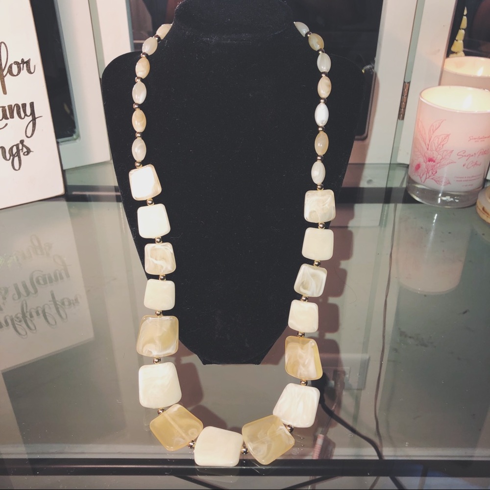Bulky Necklace